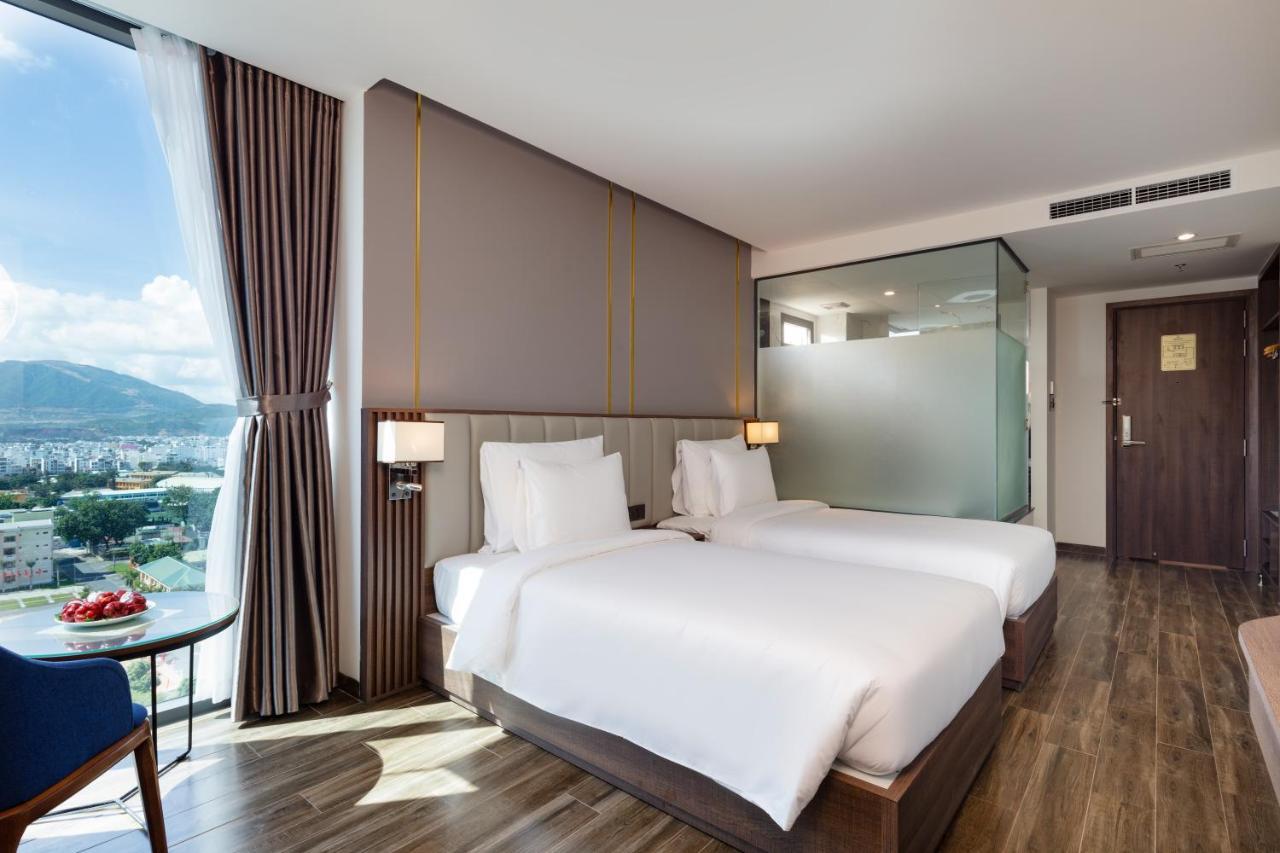 Amber Hotel Managed By Ht Nha Trang Exterior foto