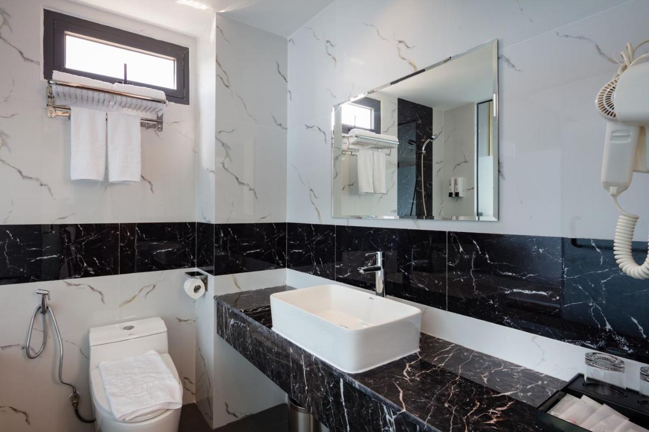 Amber Hotel Managed By Ht Nha Trang Exterior foto