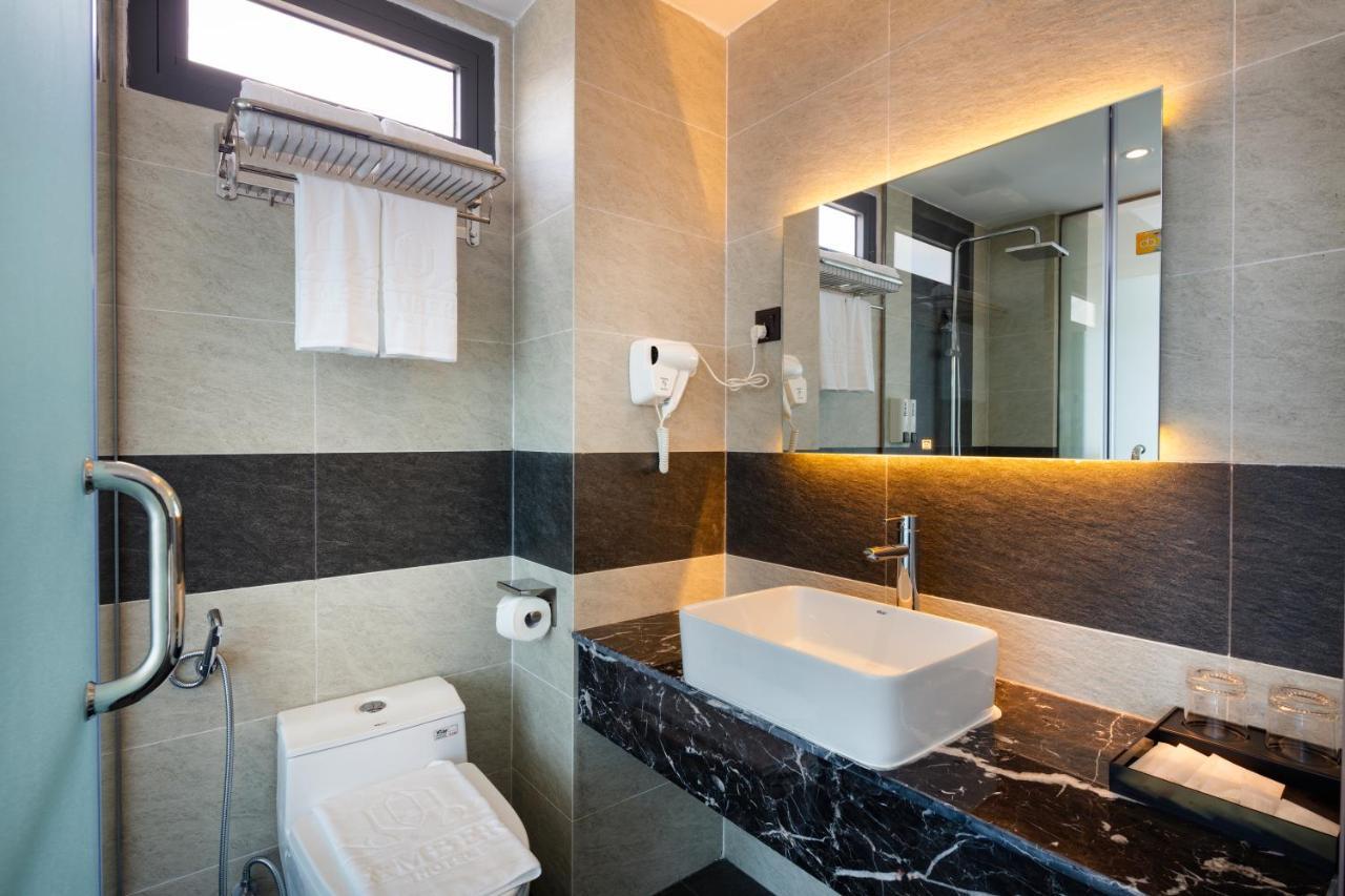 Amber Hotel Managed By Ht Nha Trang Exterior foto